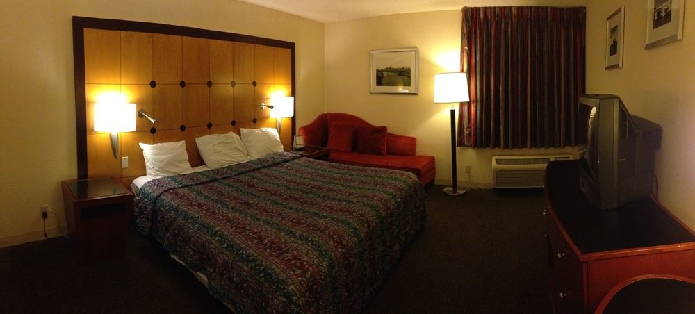 Travelodge By Wyndham Brooklyn Center Buitenkant foto